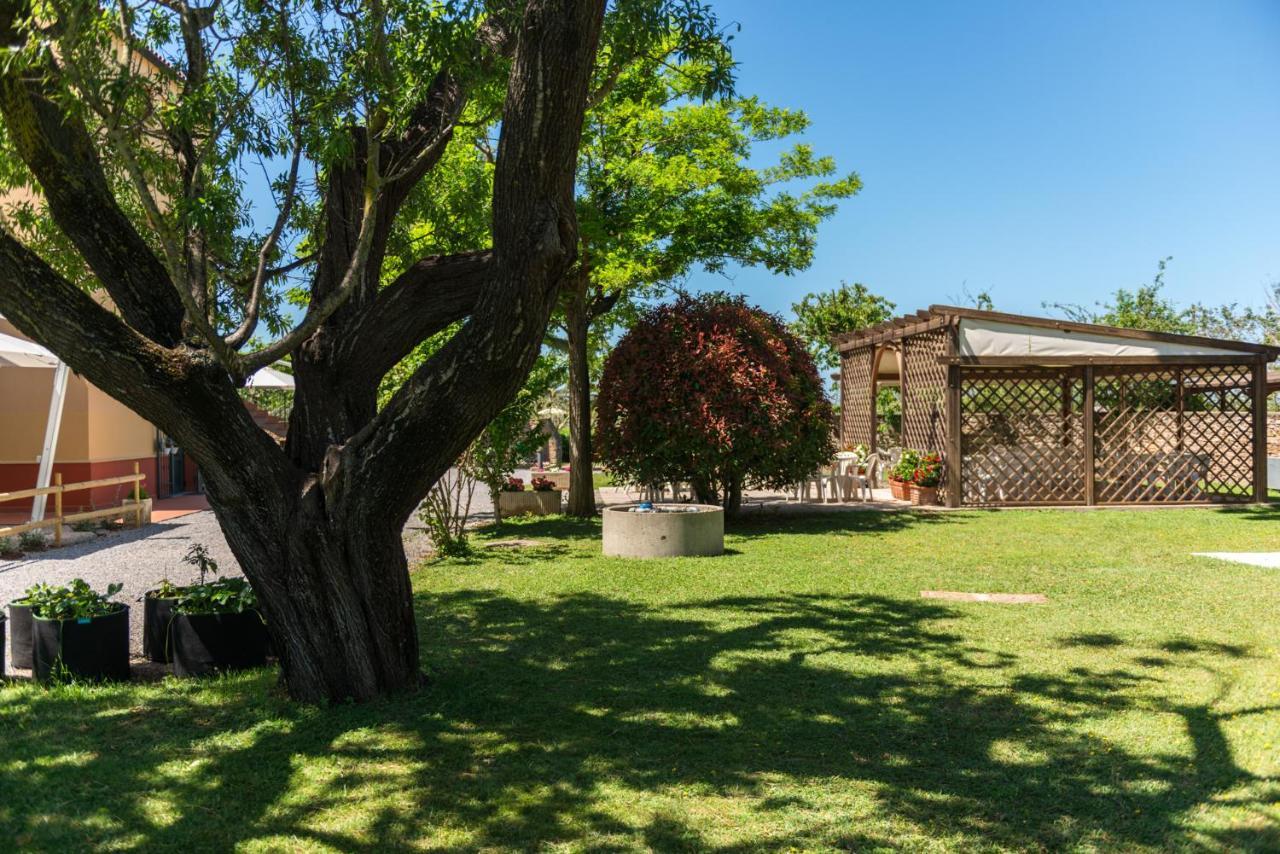 Agriturismo Le Vecchie Scuole Campiglia Marittima Exterior photo