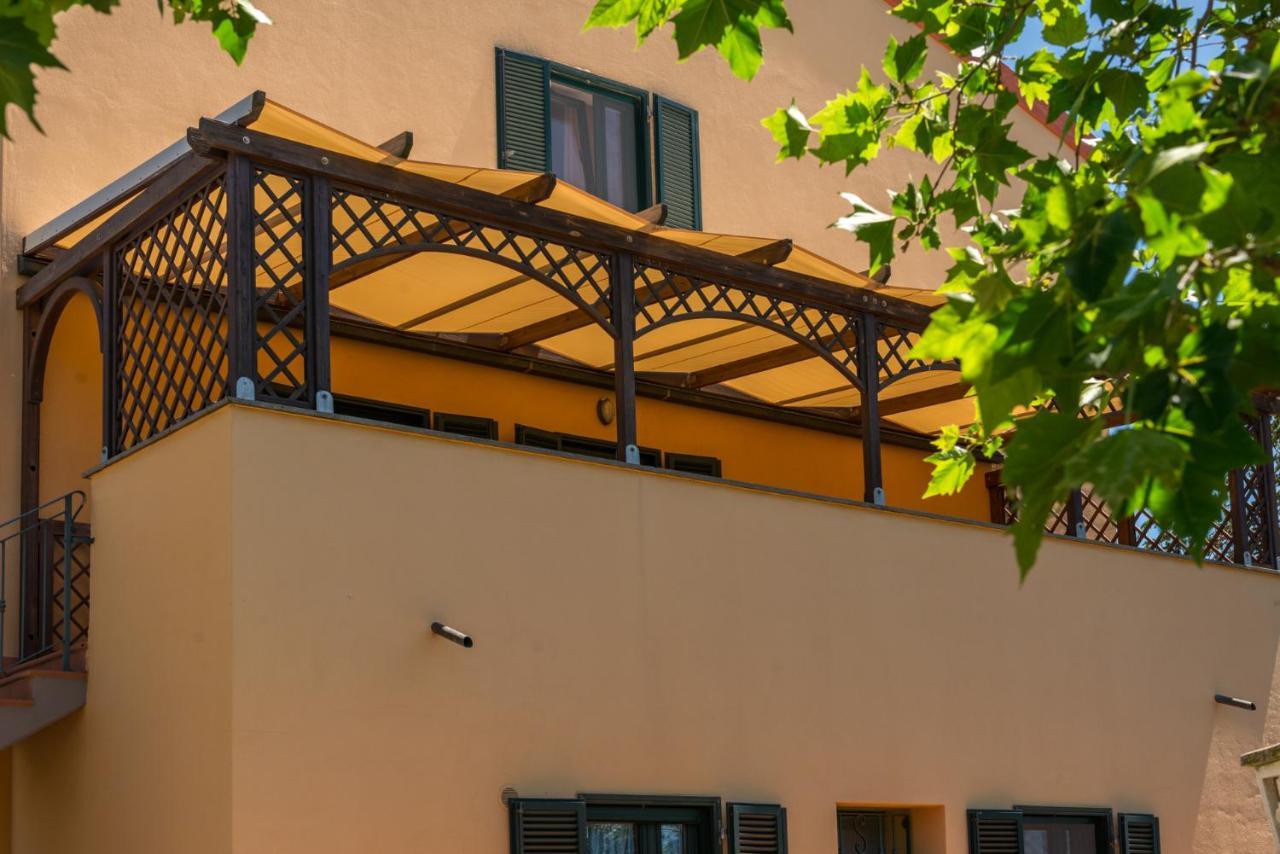 Agriturismo Le Vecchie Scuole Campiglia Marittima Exterior photo